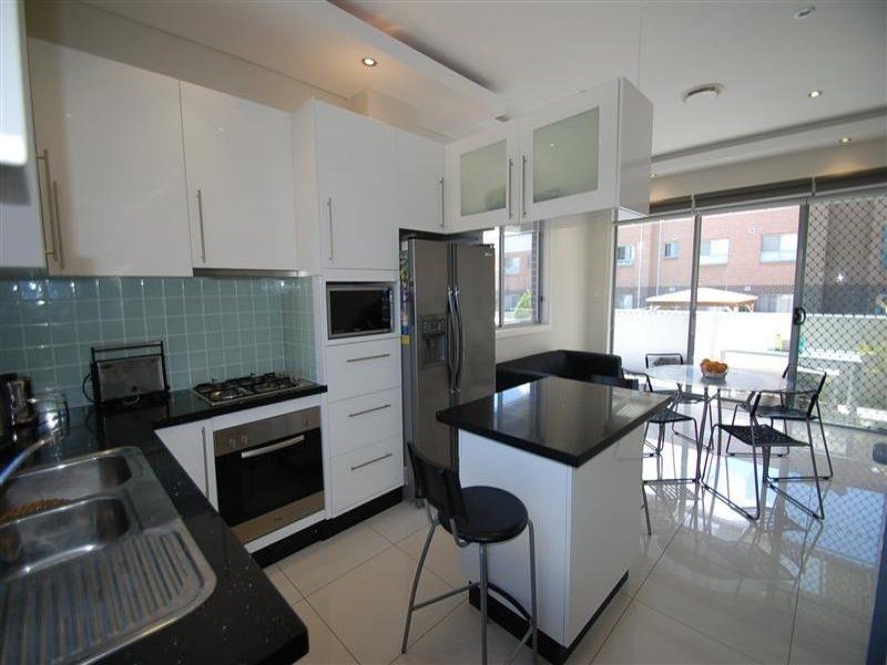 9/637 Forest Road, Bexley NSW 2207