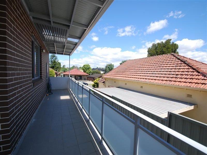 9/637 Forest Road, Bexley NSW 2207