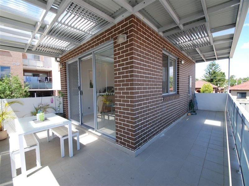 9/637 Forest Road, Bexley NSW 2207