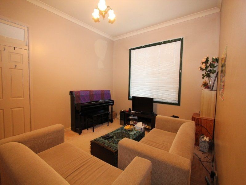 27 Cronulla Street, Carlton NSW 2218