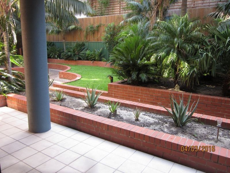 12/6-12 Carrington Avenue, Hurstville NSW 2220