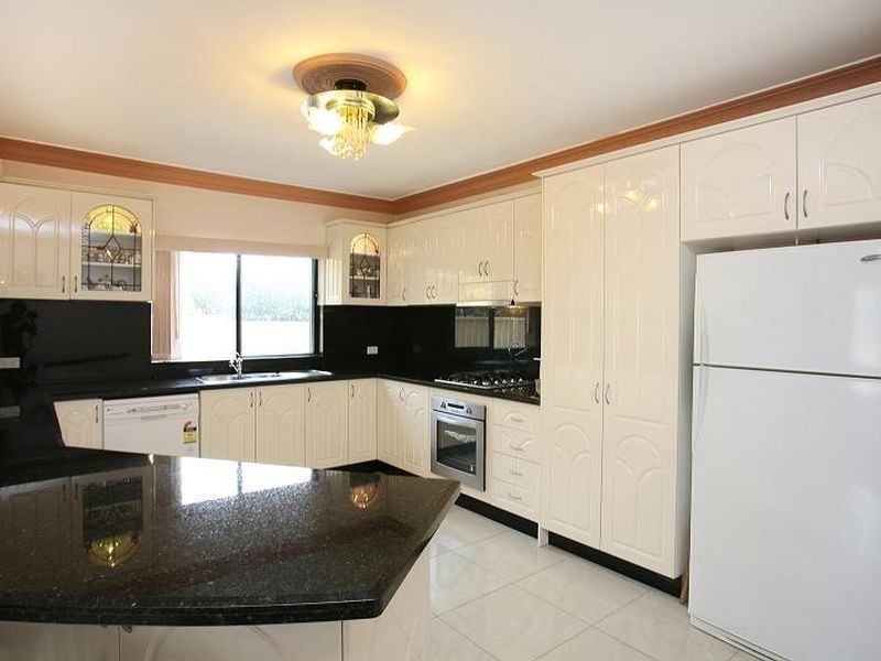 15 Queens Road, Hurstville NSW 2220