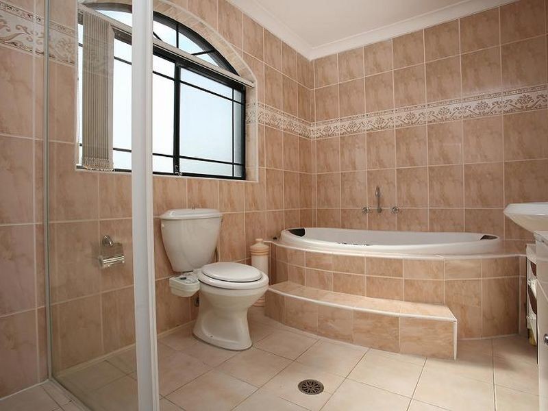 15 Queens Road, Hurstville NSW 2220