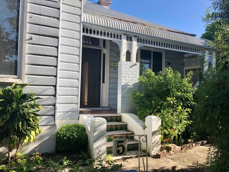 5 Innesdale Road, Wolli Creek NSW 2205