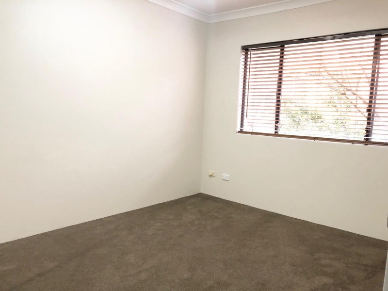 1/18 Woids Avenue, Hurstville NSW 2220