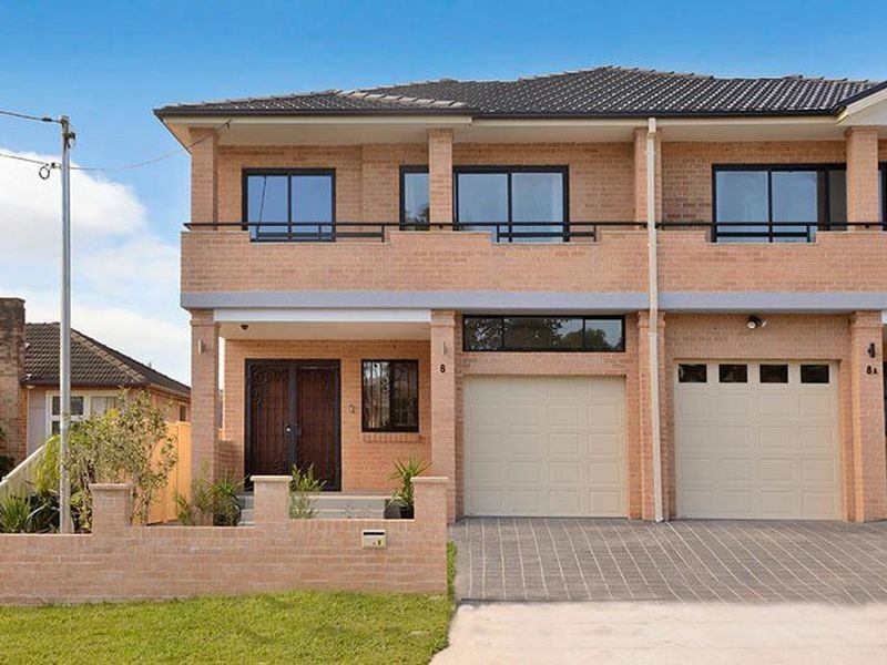 8 Lawrence Street, Peakhurst NSW 2210