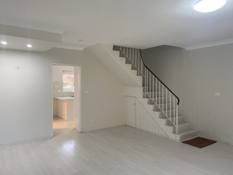 2/54 West Street, Hurstville NSW 2220