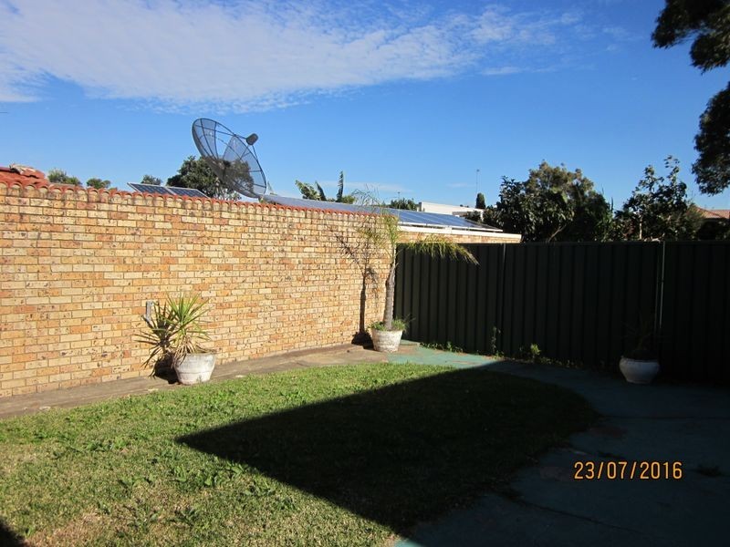 142 Hillcrest Avenue, Hurstville Grove NSW 2220