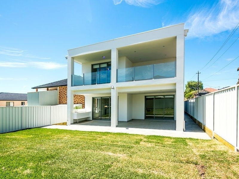 177 Carrington Avenue, Hurstville NSW 2220