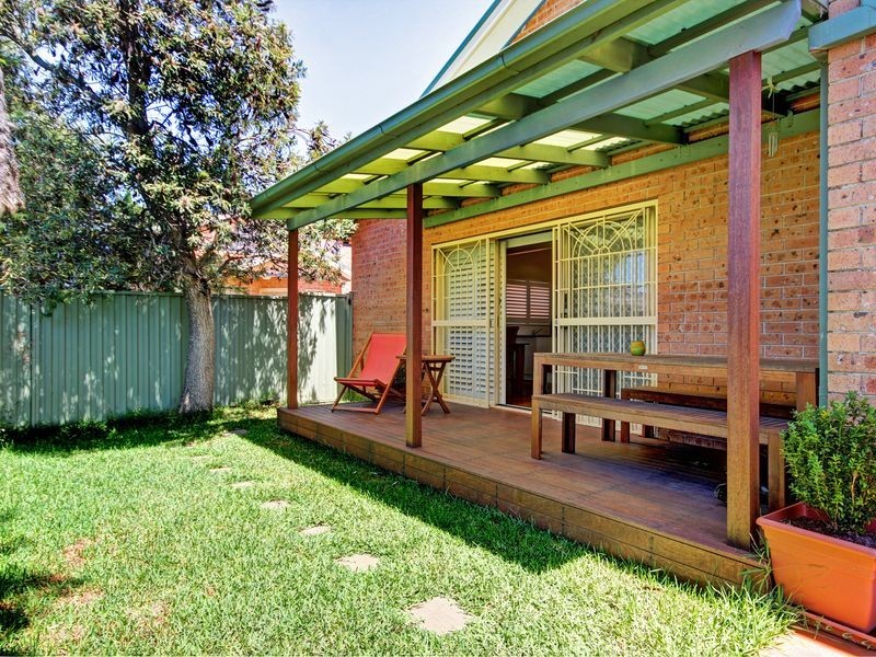 2/63 Albert Street, Bexley NSW 2207