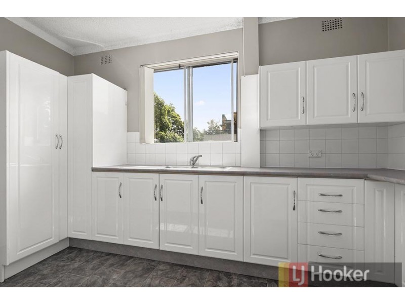 8/45 Station Street, Mortdale NSW 2223