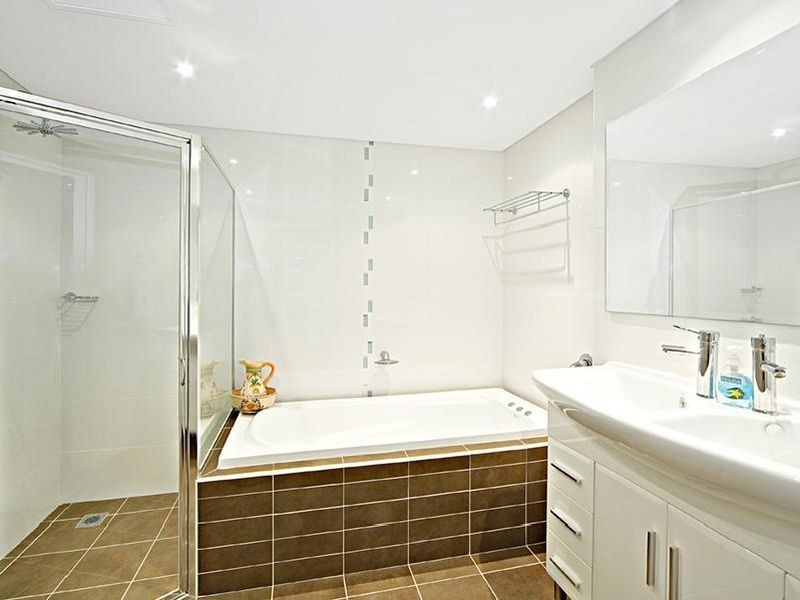 14 Marie Dodd Cres, Blakehurst NSW 2221