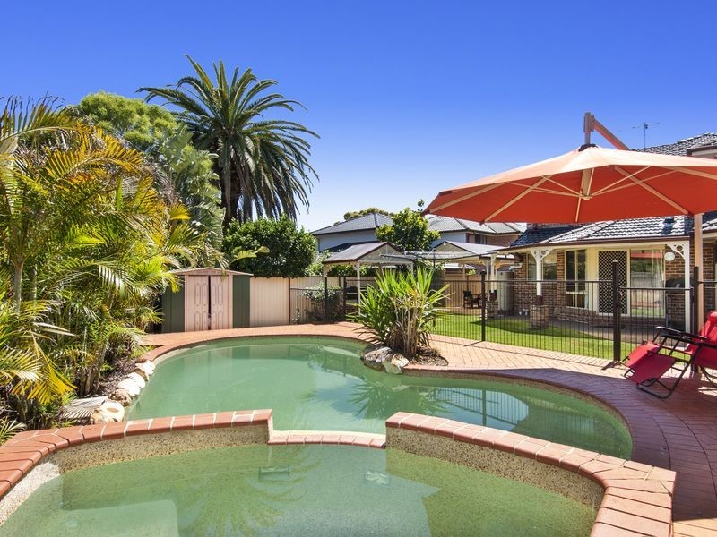 6a Kenneth Avenue, Panania NSW 2213