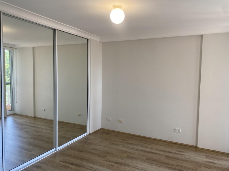 19/11 Bond Street, Hurstville NSW 2220