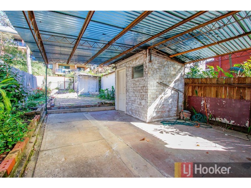 13 Short Street, Carlton NSW 2218