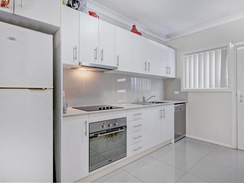 2/16 Basil Street, Riverwood NSW 2210