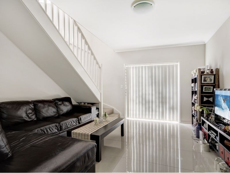 2/16 Basil Street, Riverwood NSW 2210