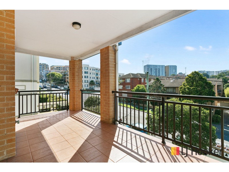 6/43-45 West Street, Hurstville NSW 2220