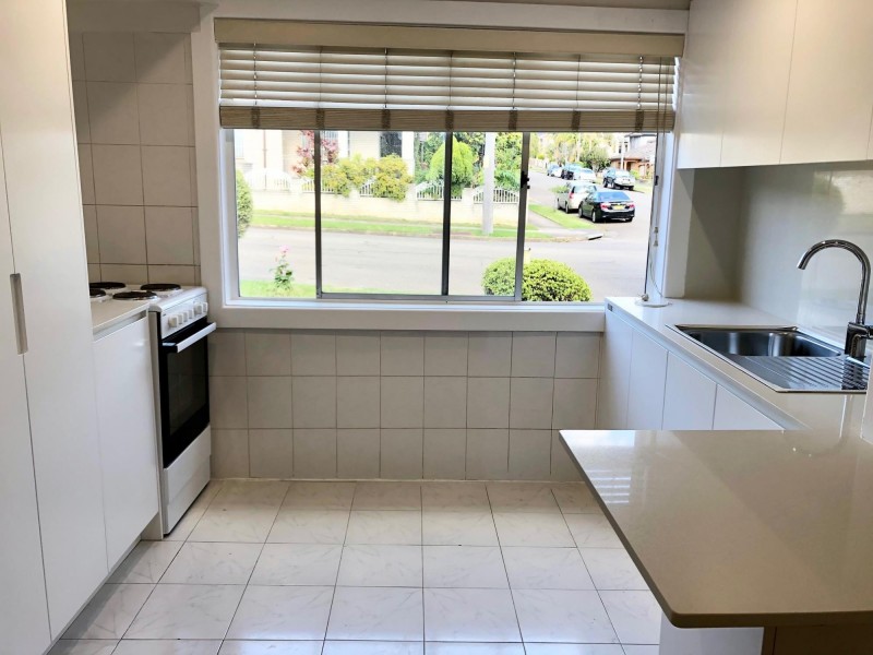 1/106 Moore Street, Hurstville NSW 2220