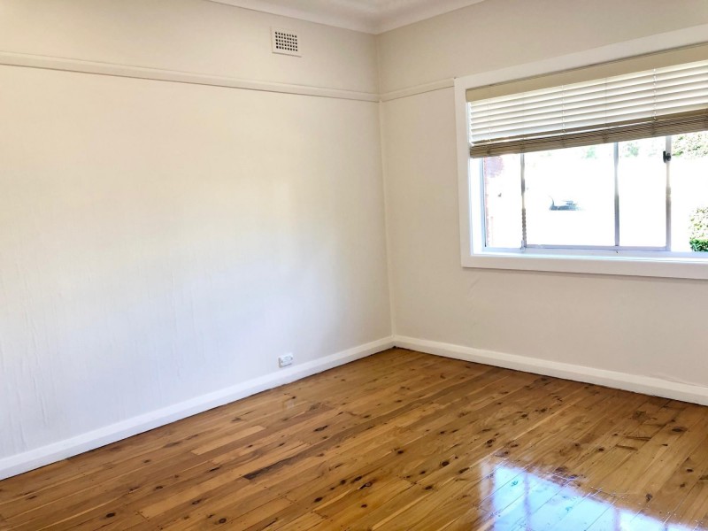 1/106 Moore Street, Hurstville NSW 2220