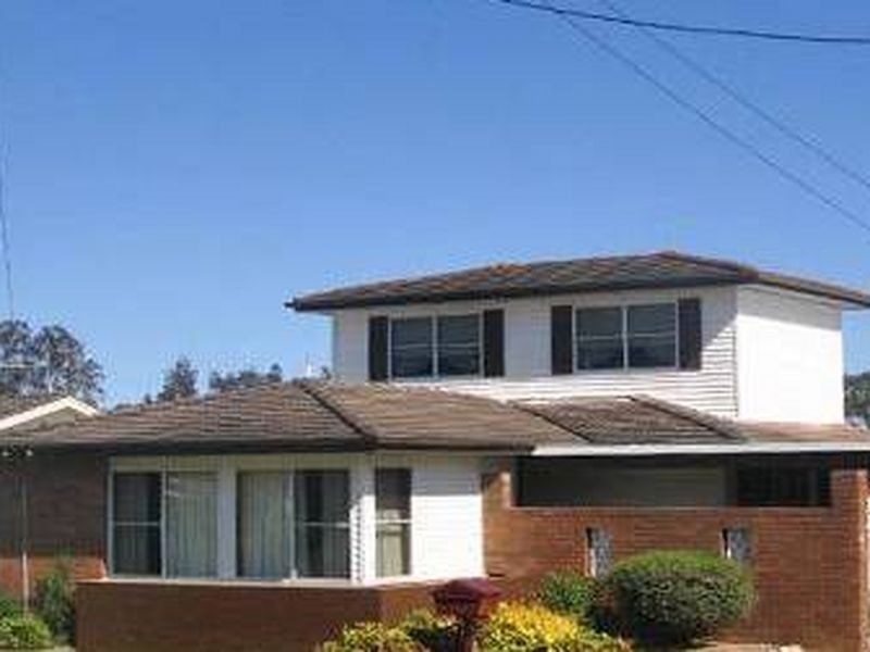 33 Amalfi Street, Lurnea NSW 2170