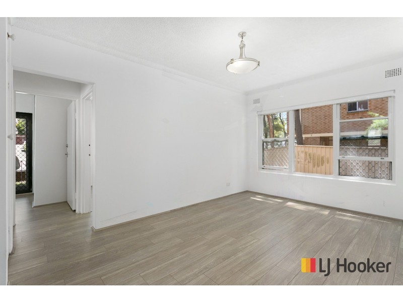 1/40 Gloucester Road, Hurstville NSW 2220