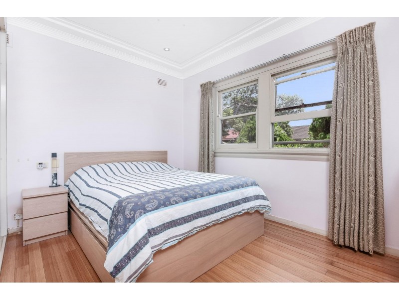 43 Edgbaston Road, Beverly Hills NSW 2209