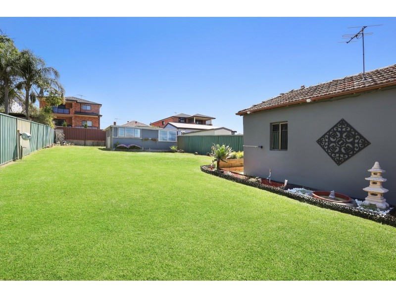 16 Kimberley Road, Hurstville NSW 2220