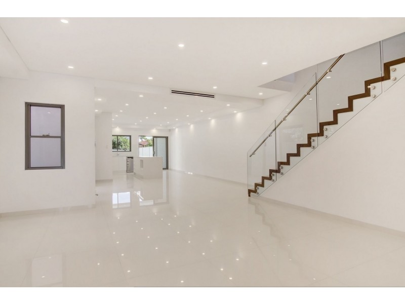 165 Carrington Avenue, Hurstville NSW 2220