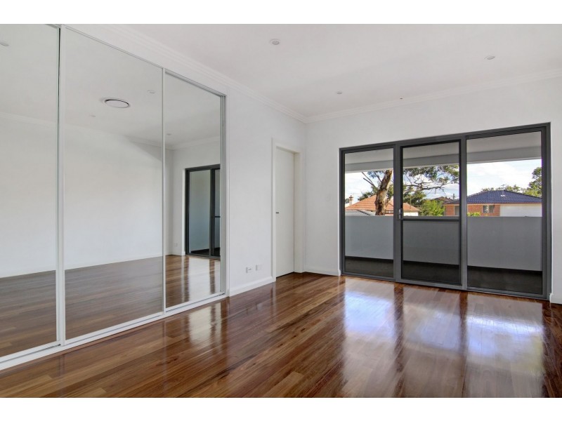 165 Carrington Avenue, Hurstville NSW 2220