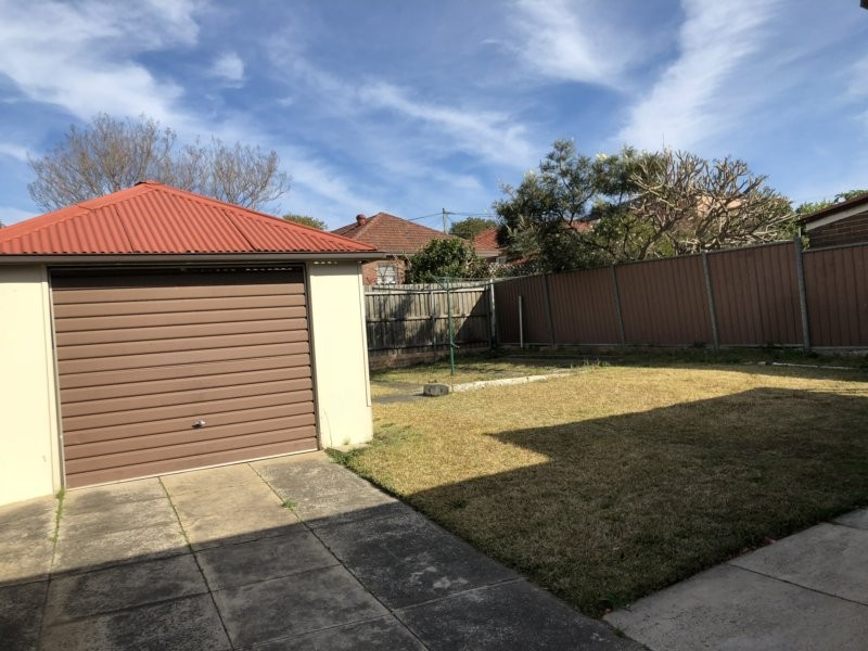 10 Todd Street, Kingsgrove NSW 2208