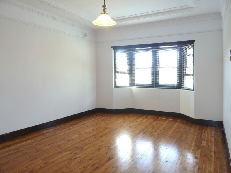 10 Todd Street, Kingsgrove NSW 2208