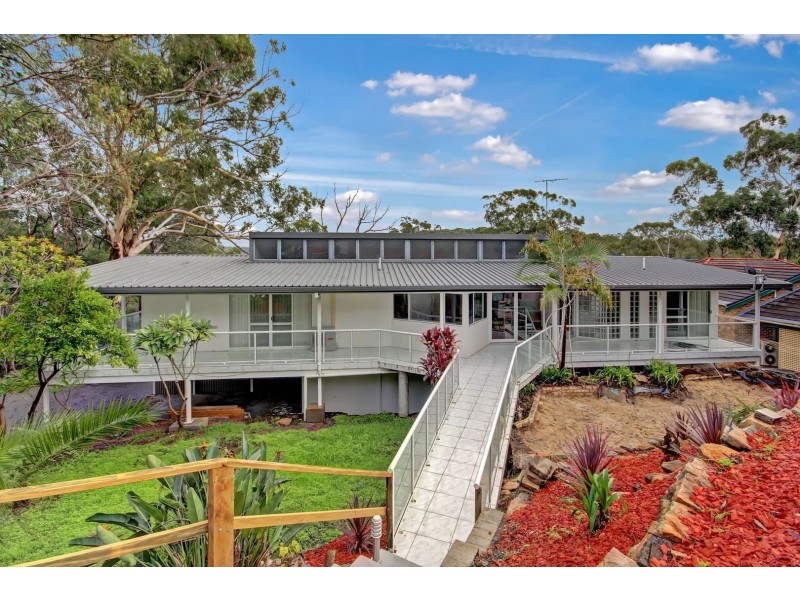 37 Grandview Cres, Lugarno NSW 2210