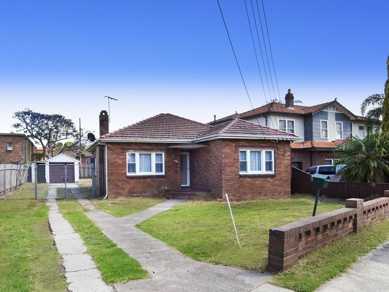 6 Frederick Avenue, Beverly Hills NSW 2209