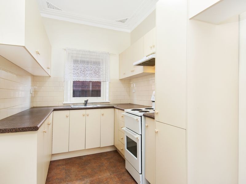 6 Frederick Avenue, Beverly Hills NSW 2209