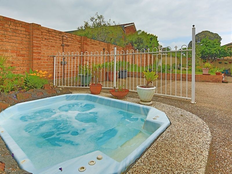 6 Buckland Road, Casula NSW 2170