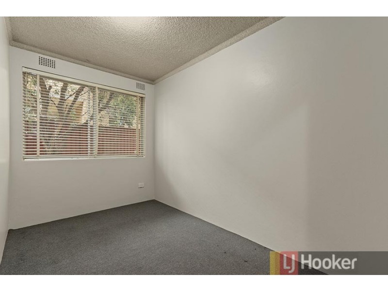 2/60 The Avenue, Hurstville NSW 2220