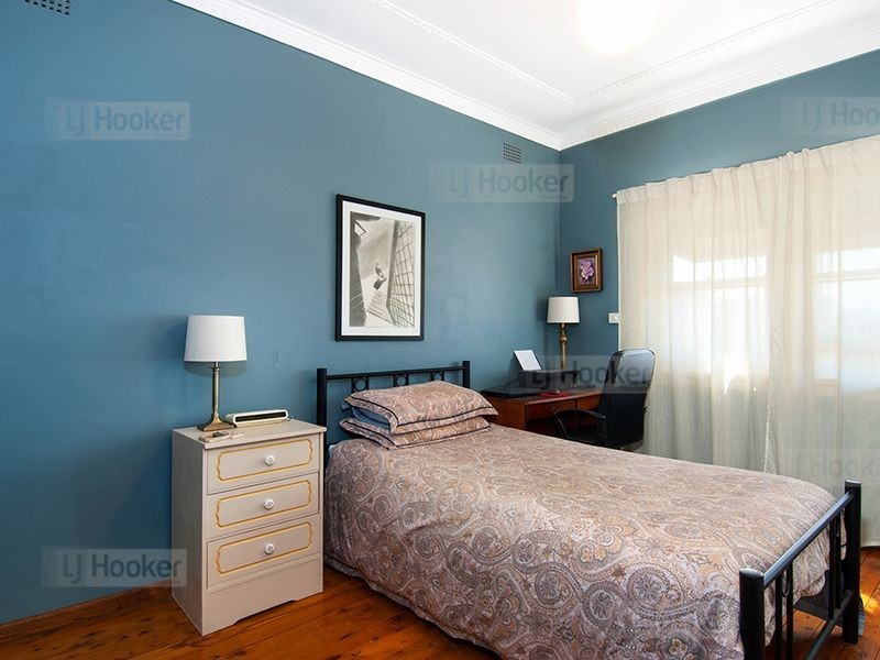 7 Warwick St, Hurstville NSW 2220