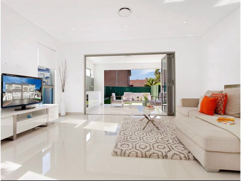 152 Parraweena Rd, Miranda NSW 2228