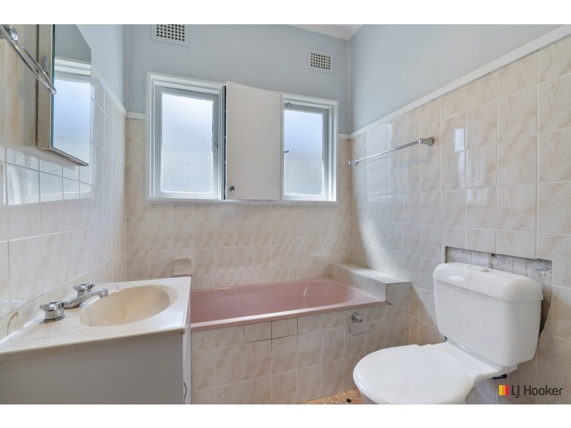 6 High Street, Campbelltown NSW 2560