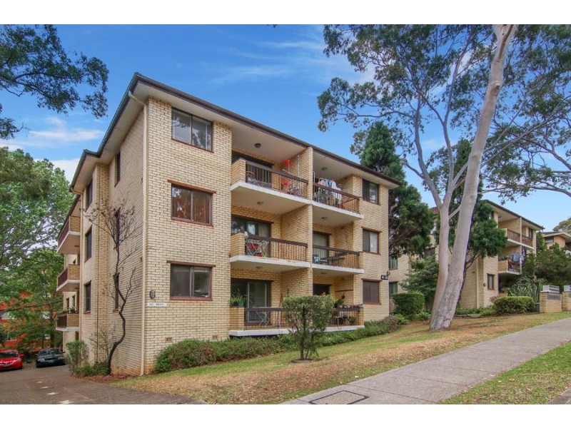 2/15 Bellevue Pde, Hurstville NSW 2220