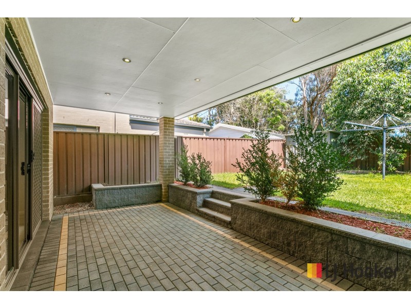 661 Henry Lawson Drive, East Hills NSW 2213