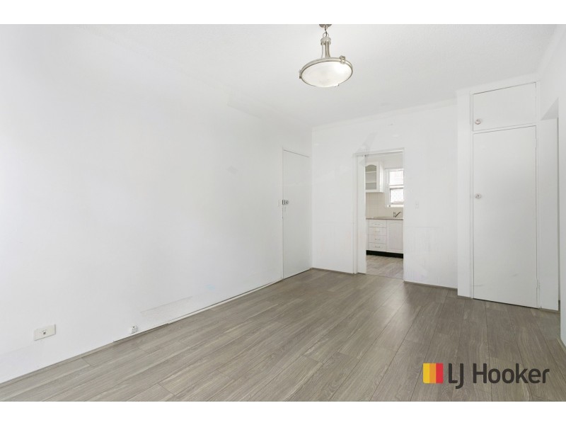 1/40 Gloucester Road, Hurstville NSW 2220