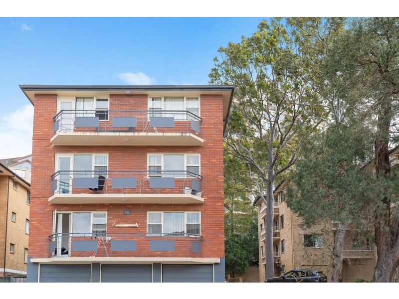 1/19 Gloucester Road, Hurstville NSW 2220