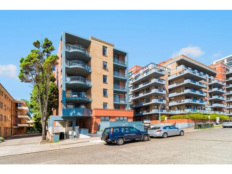 9/14 Carrington Avenue, Hurstville NSW 2220