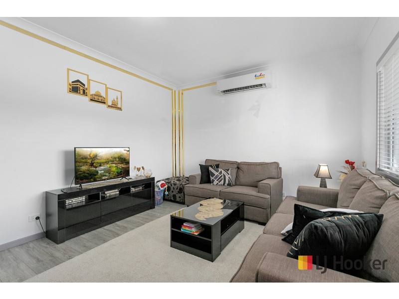 6 Hunt Street, Guildford West NSW 2161