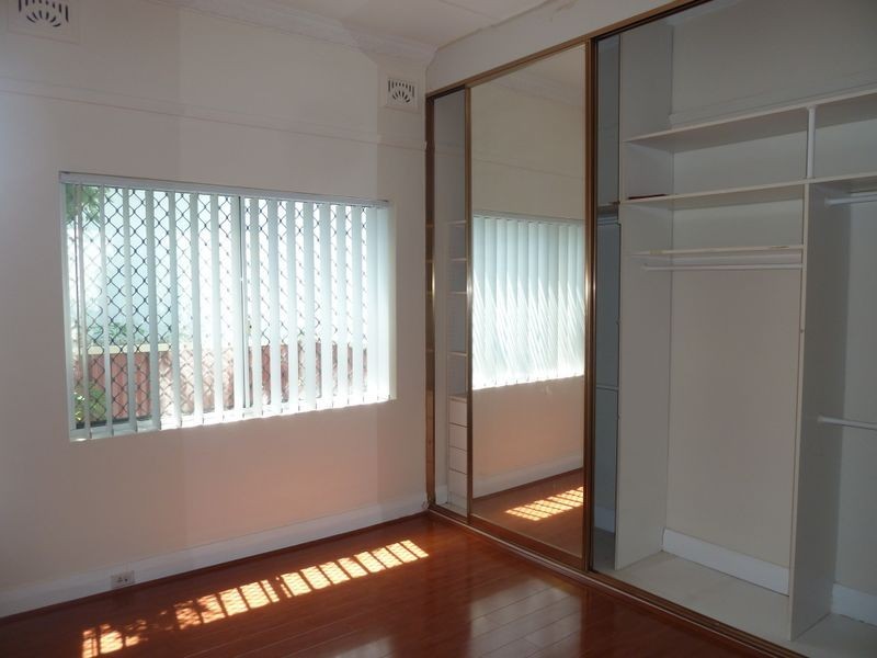 61 Hillcrest Avenue, Hurstville NSW 2220