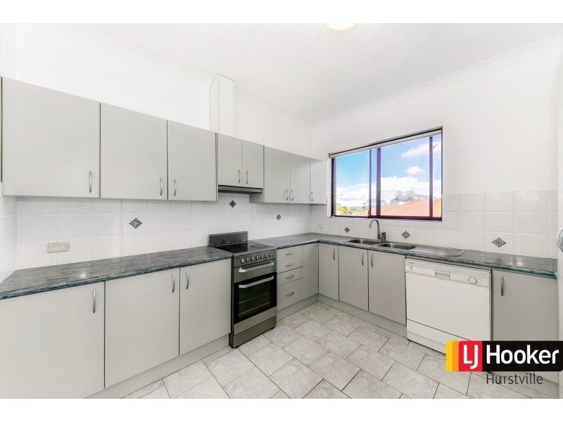 6/2-4 Hampton Court Road, Carlton NSW 2218