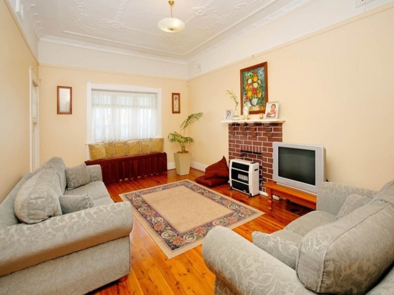 129 Stoney Creek Road, Beverly Hills NSW 2209