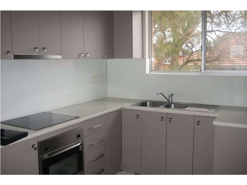 8/22 Woids Avenue, Hurstville NSW 2220